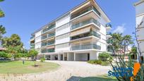 Exterior view of Flat for sale in Roda de Berà  with Air Conditioner, Terrace and Storage room