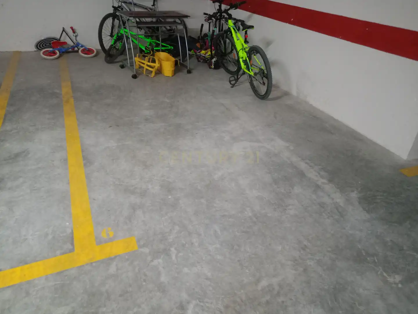 Aparcament de Garatge en venda en Manises