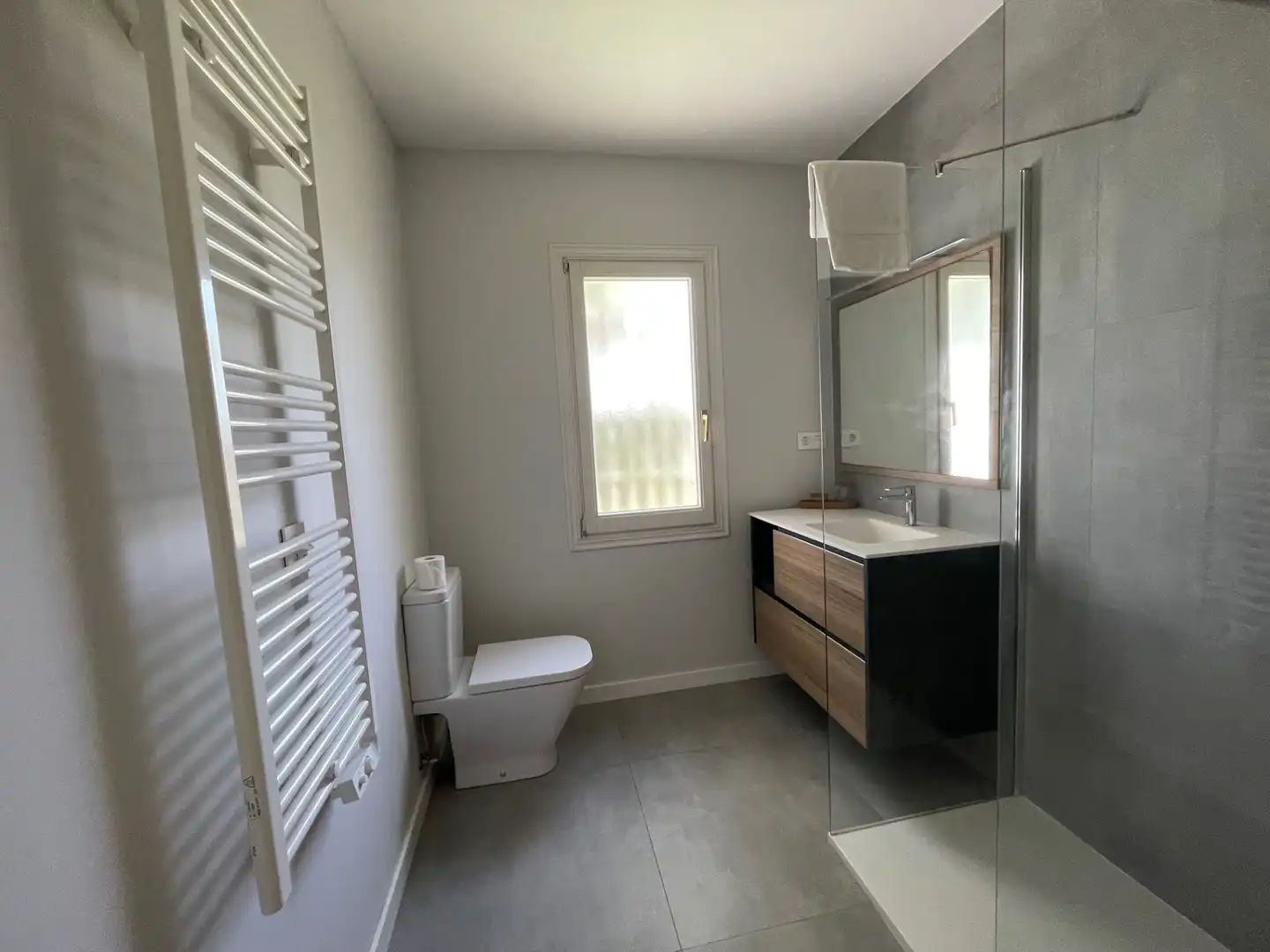 Baño de Casa o chalet de alquiler en Oliva con Aire acondicionado, Calefacción y Jardín privado