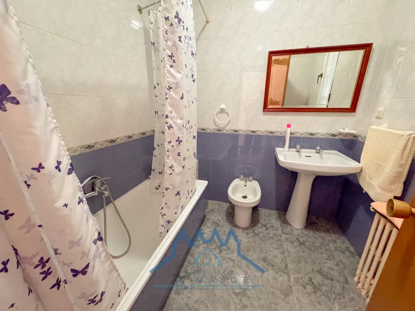 Badezimmer von Einfamilien-Reihenhaus zum Verkauf in Malagón mit Heizung, Terrasse und Abstellraum