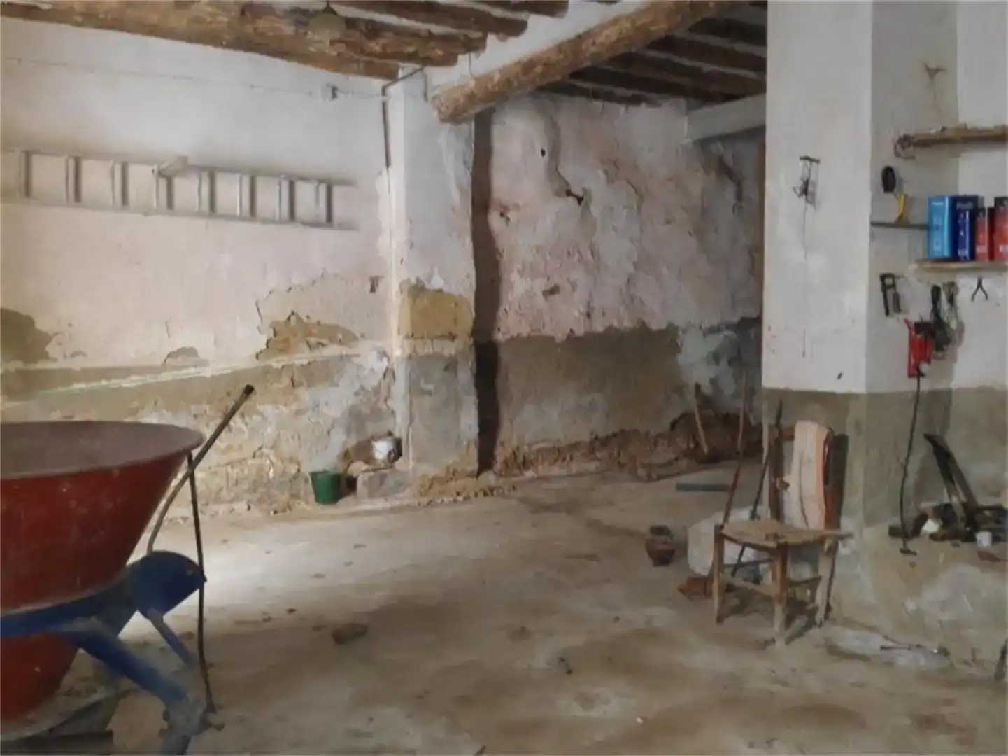 Casa adosada en venda en Valjunquera amb Balcó