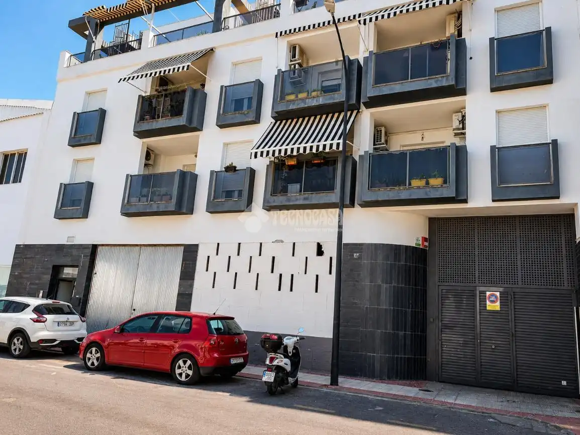 Exterior view of Flat for sale in Armilla  with Air Conditioner, Terrace and Storage room