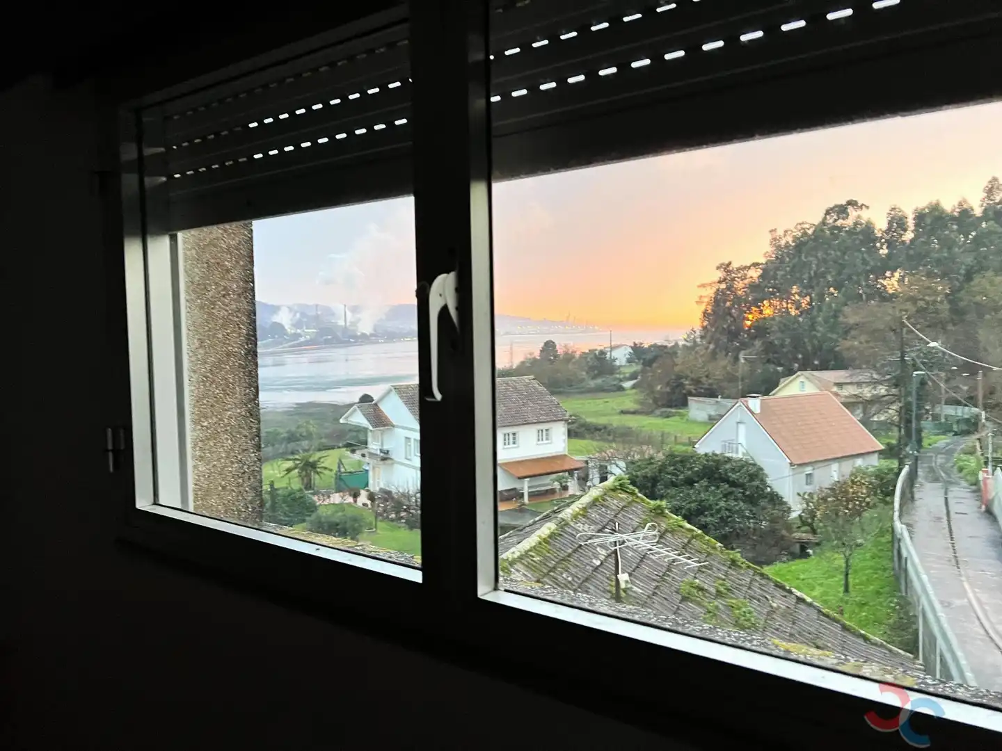 Vista exterior de Ático en venta en Poio con Trastero y Balcón