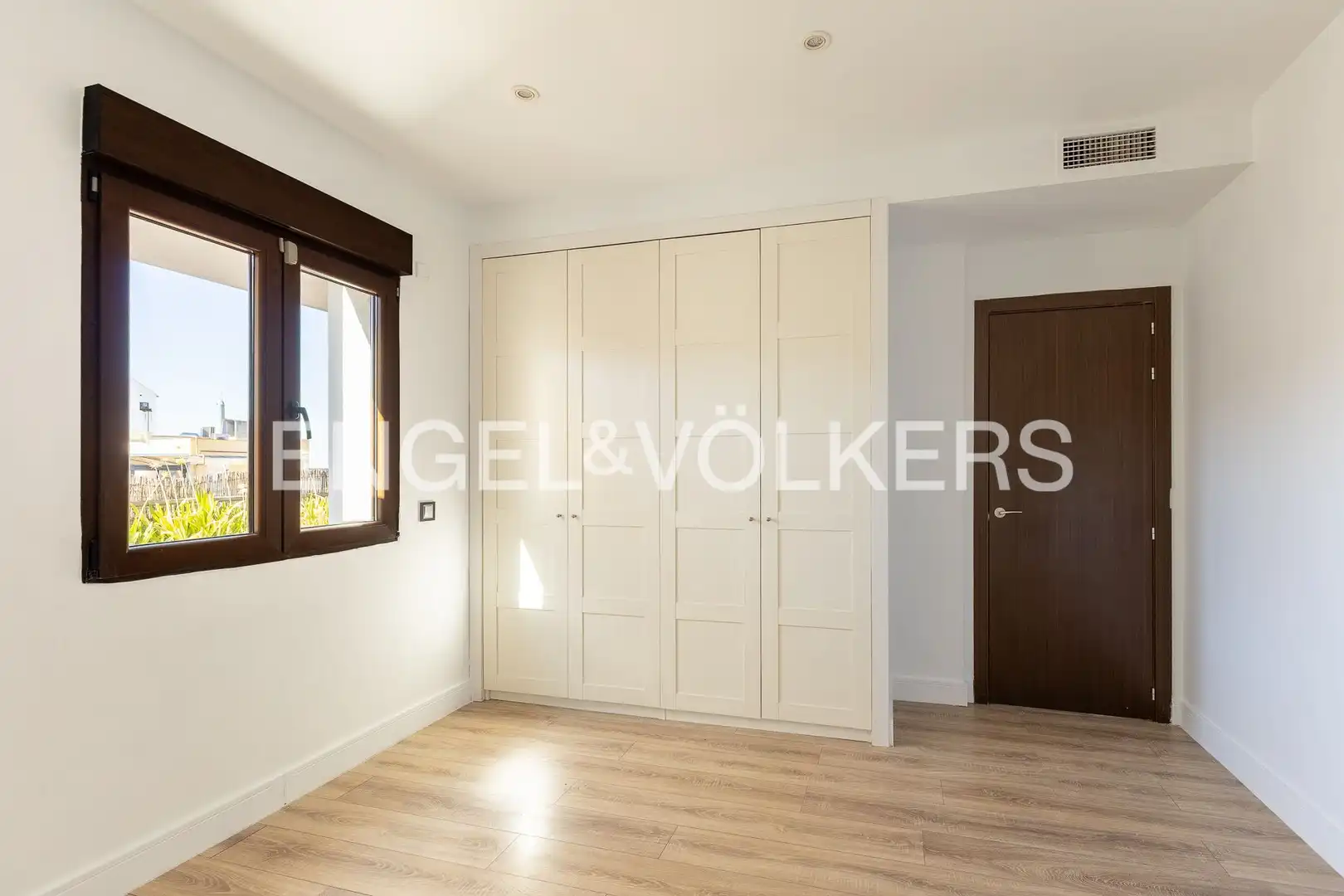 Bedroom of Flat for rent in Madrid  with Air Conditioner, Heating and Parquet flooring