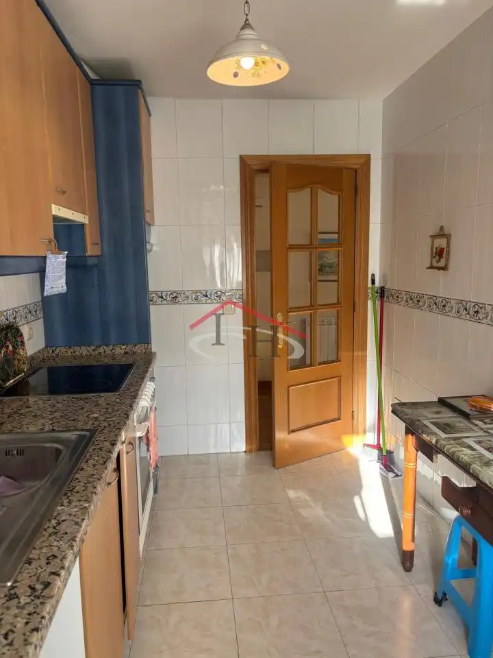 Küche von Maisonette zum Verkauf in León Capital  mit Heizung, Parkett und Terrasse