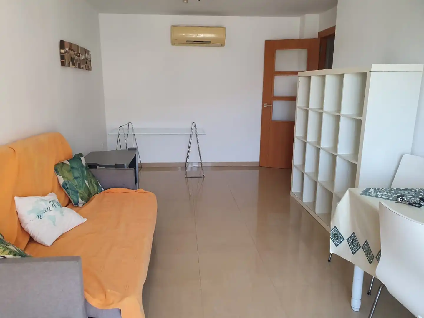 Sala de estar de Piso de alquiler en Roquetas de Mar con Aire acondicionado, Calefacción y Terraza