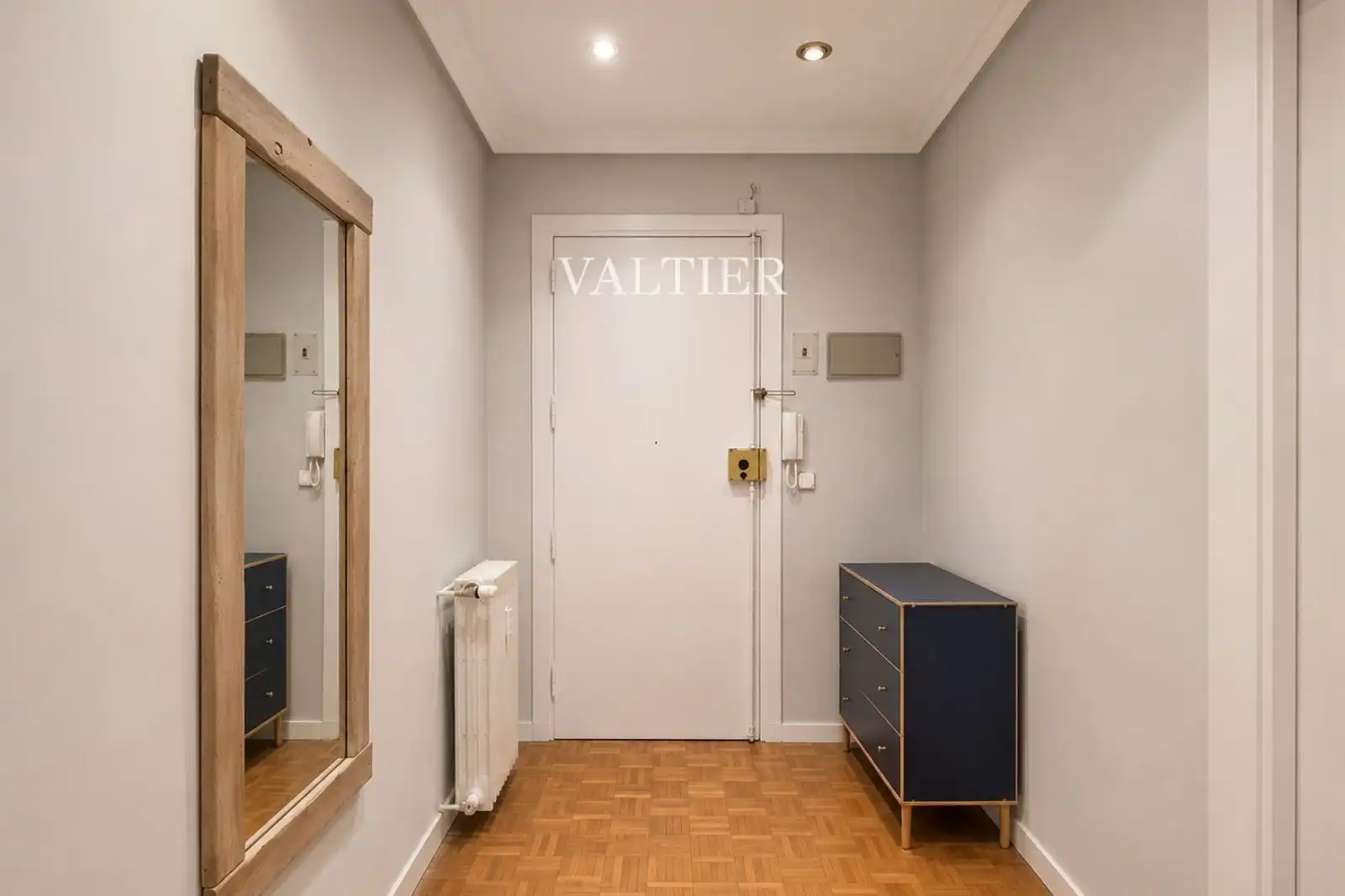 Flat for rent in Madrid  with Storage room and Furnished