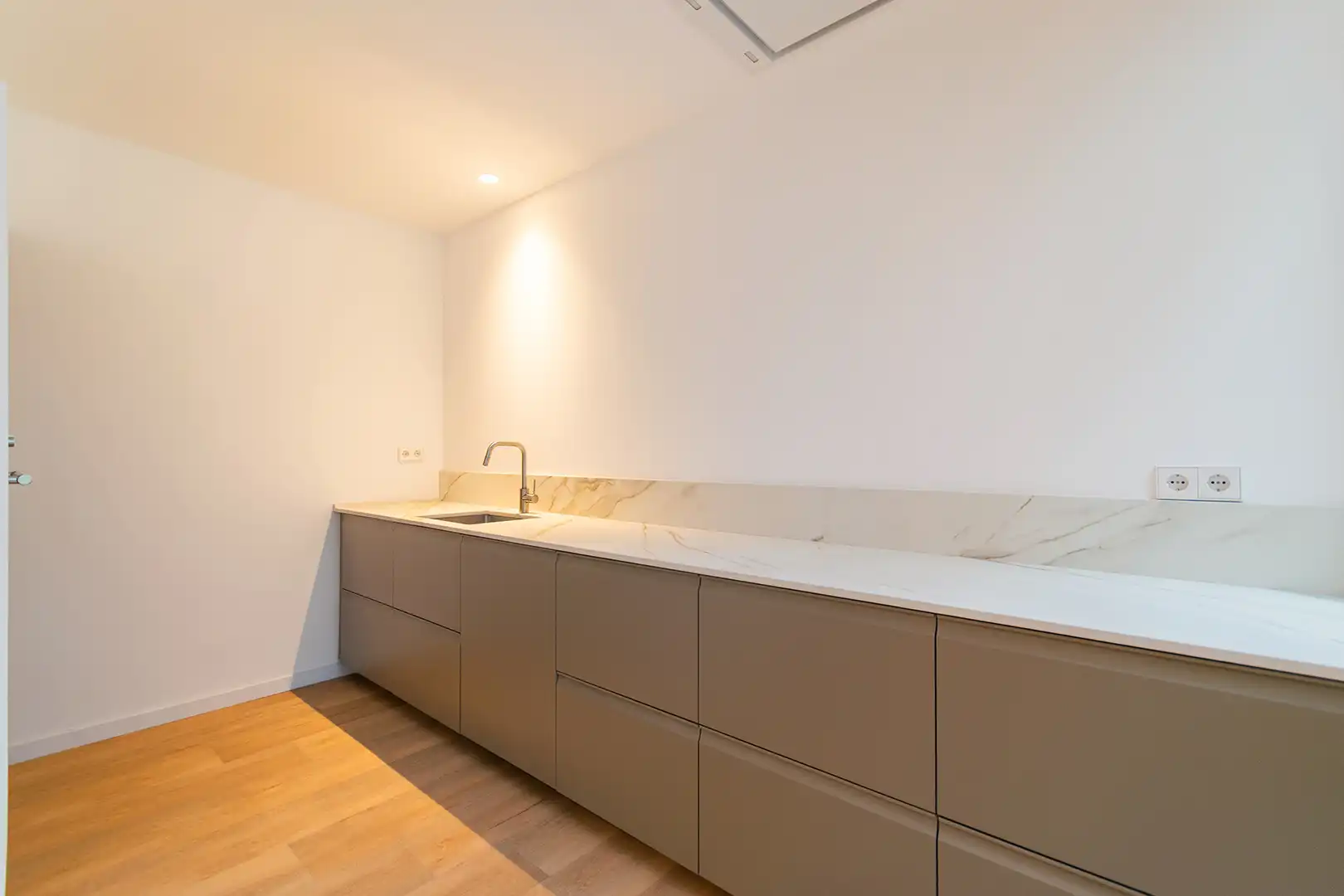 Cocina de Casa o chalet en venta en Badalona con Aire acondicionado, Terraza y Horno