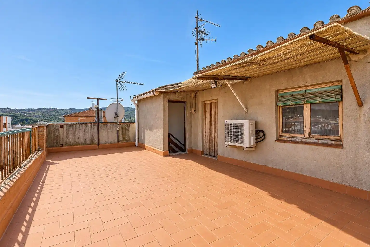 Piso con terraza en venta en Vilanova del Camí, imagen 28