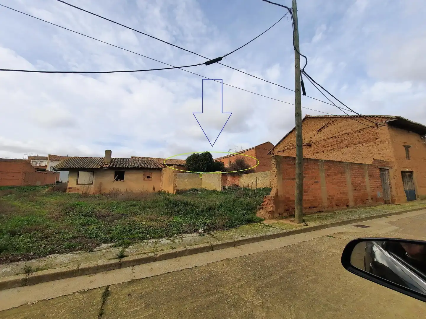 Casa o xalet en venda en Algadefe amb Jardí privat