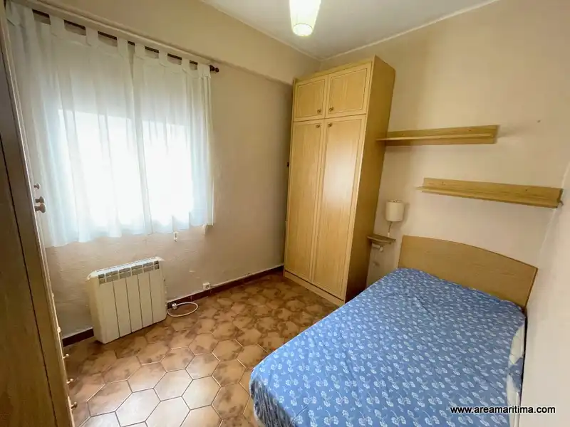 Habitación de Apartamento en venta en Valencia con Amueblado, Horno y Lavadora