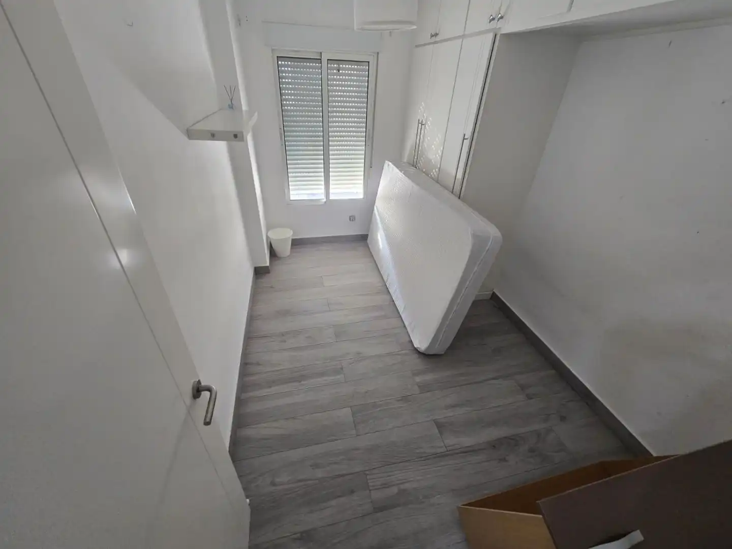 Schlafzimmer von Wohnung zur Miete in Sevilla mit Klimaanlage, Heizung und Terrasse