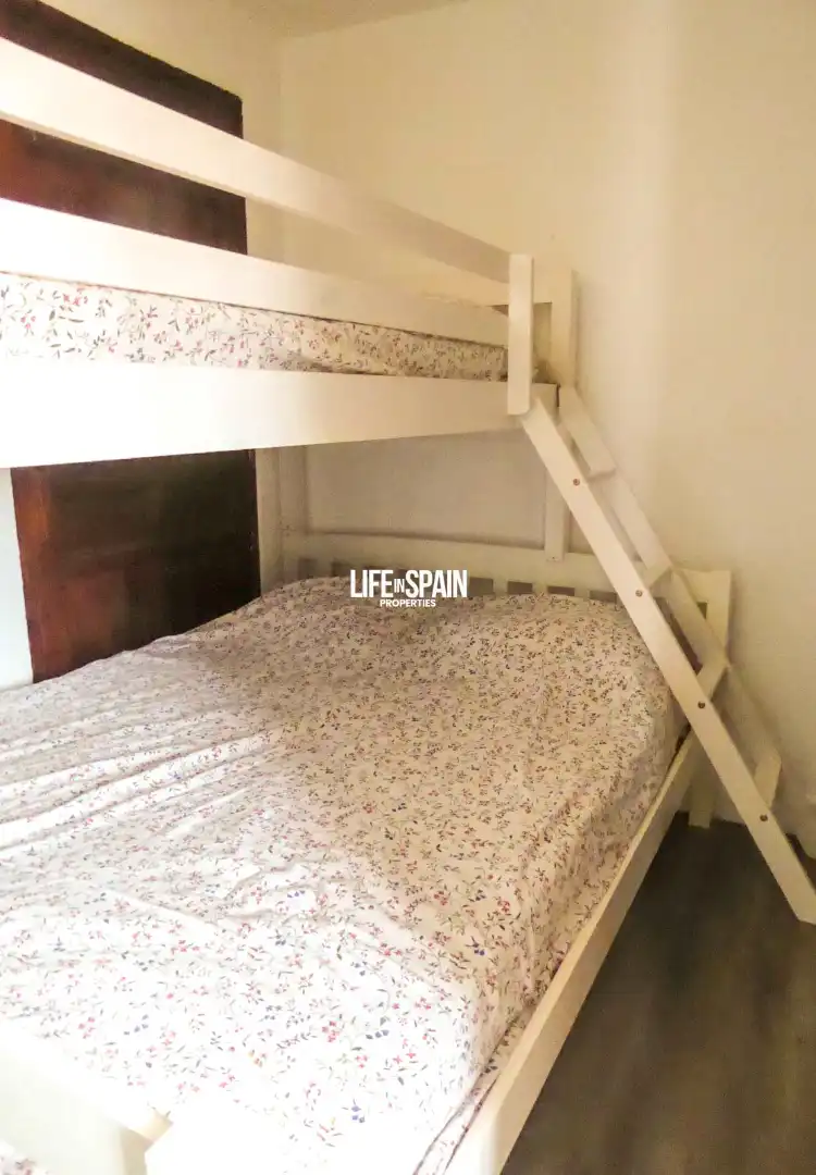 Schlafzimmer von Country house zum Verkauf in Rasquera mit Klimaanlage, Privatgarten und Terrasse