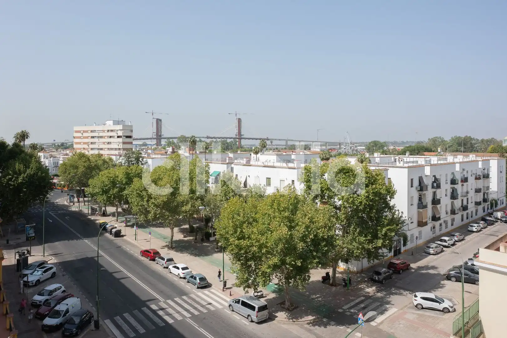 Vista exterior de Piso en venta en Sevilla con Aire acondicionado y Jardín privado