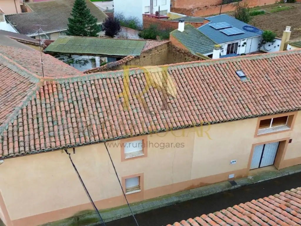 Houses for sale in Zotes del Páramo