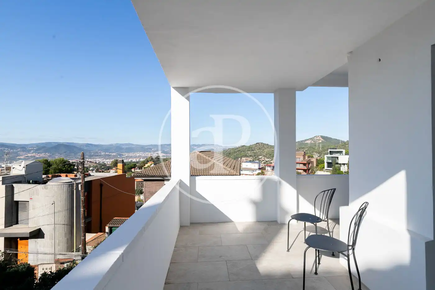 Terrassa de Casa o xalet en venda en Esplugues de Llobregat amb Calefacció, Jardí privat i Terrassa