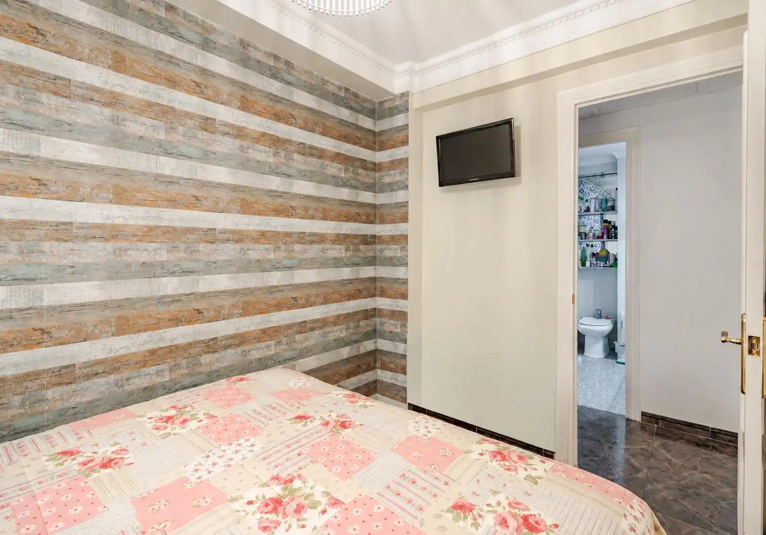 Habitación de Apartamento en venta en Estepona con Aire acondicionado, Calefacción y Terraza