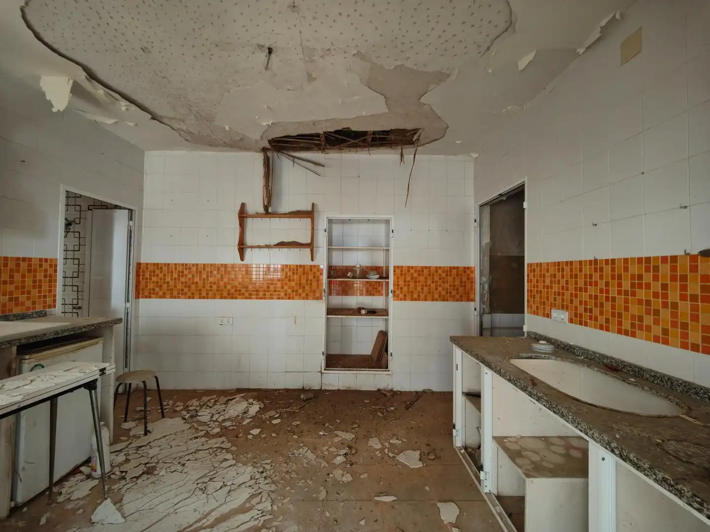 Cuina de Casa o xalet en venda en Nerva amb Terrassa, Traster i Balcó