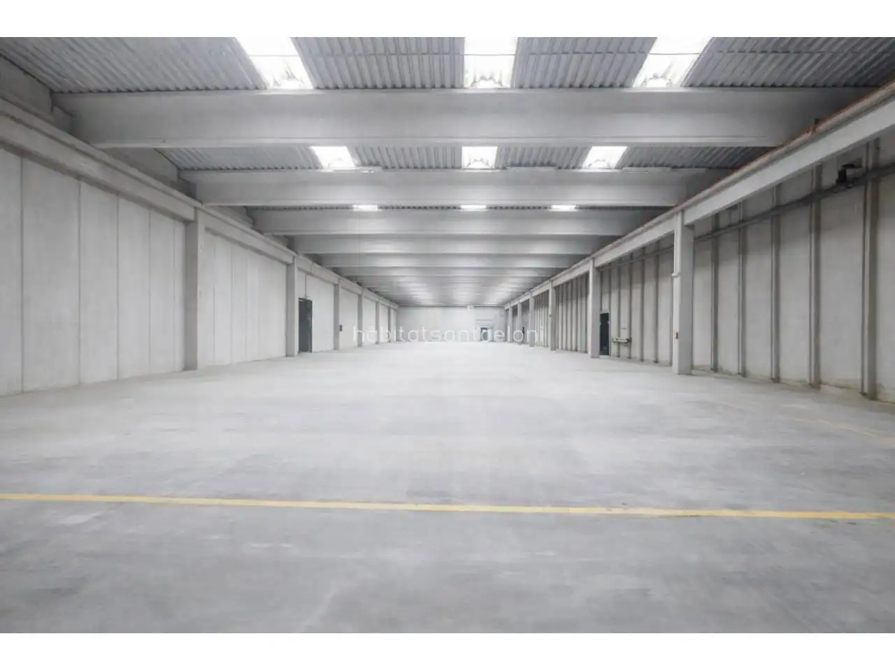 Industriegebäude zum Verkauf in Avenida emporda 35, imagen 9