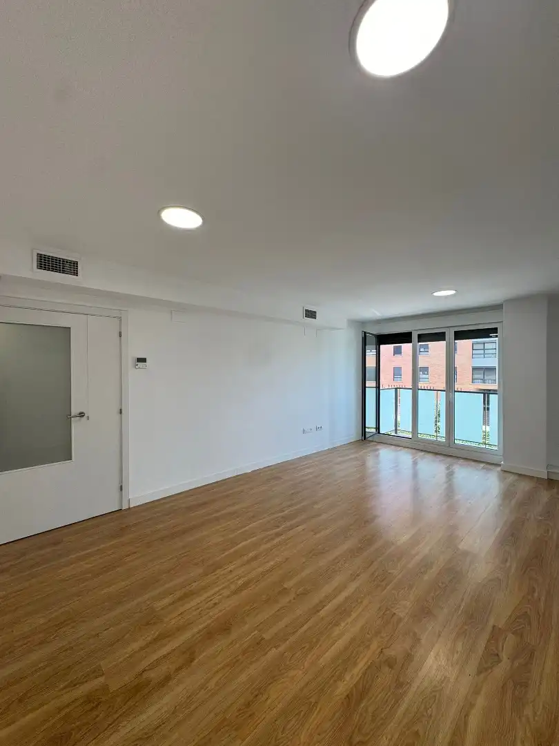 Sala d'estar de Pis de lloguer en Valencia amb Aire condicionat, Calefacció i Parquet