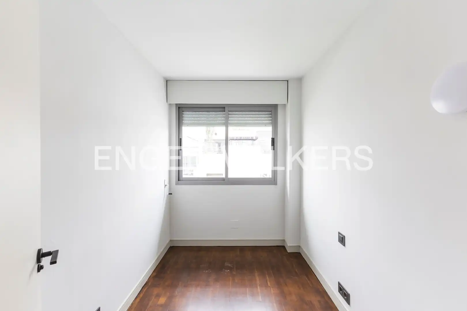 Dormitori de Àtic de lloguer en Madrid amb Aire condicionat, Calefacció i Parquet