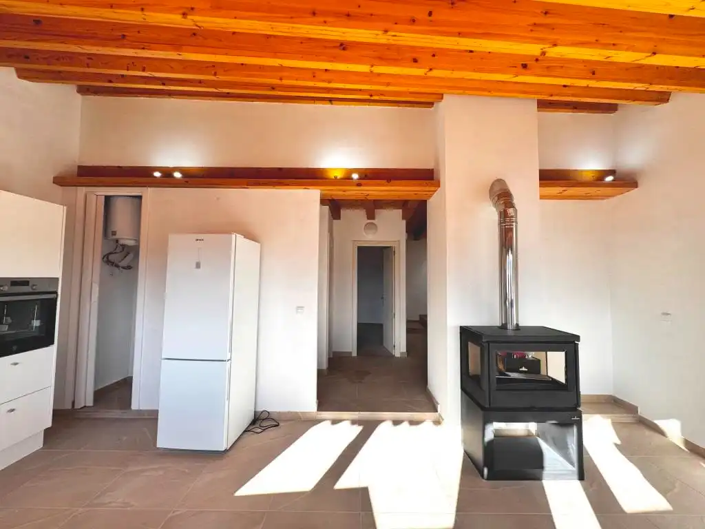 Casa adosada en venta en Calle de los Serranos de Aparicio, 11, Cretas