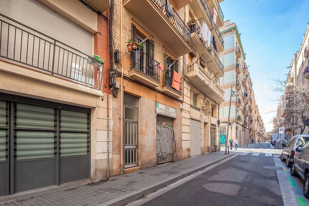 Local en venda a Carrer de Magalhães, 15, El Poble Sec - Parc de Montjuïc
