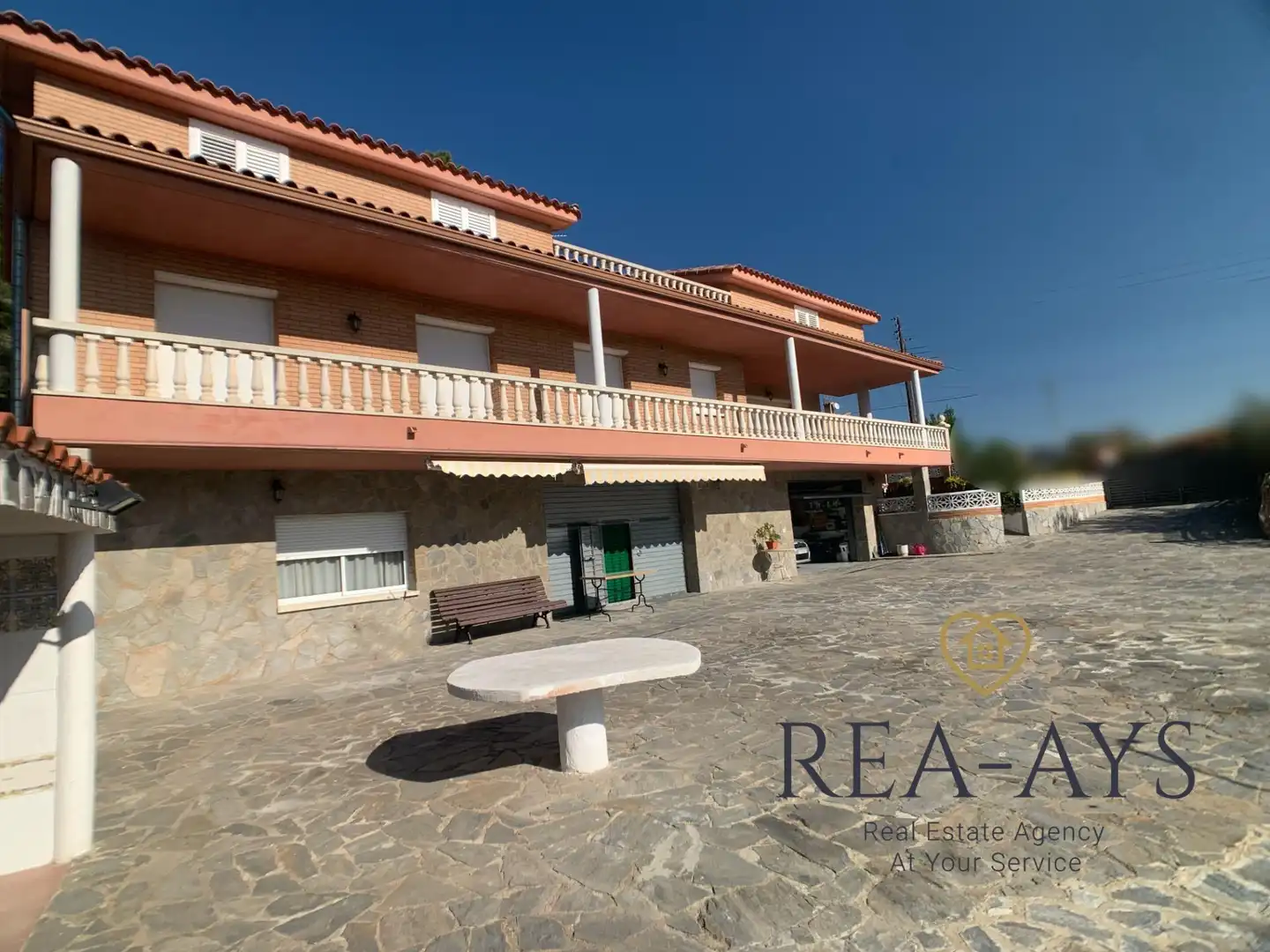 Vista exterior de Casa o chalet en venta en Vallirana con Jardín privado, Terraza y Trastero
