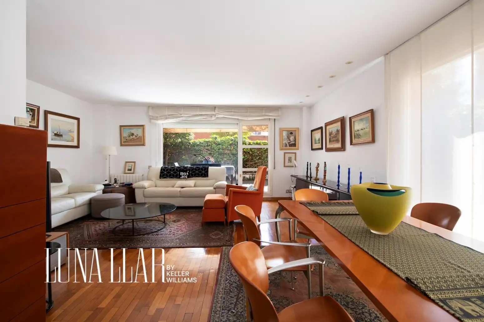 Living room of Detached homes for sale in Sant Joan Despí  with Heating and Parquet flooring