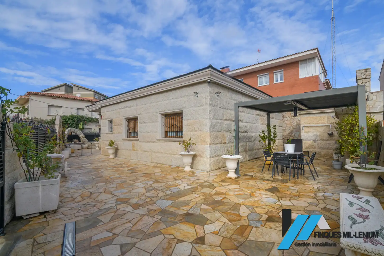 House with garden for sale in Passeig Maragall, imagen 4
