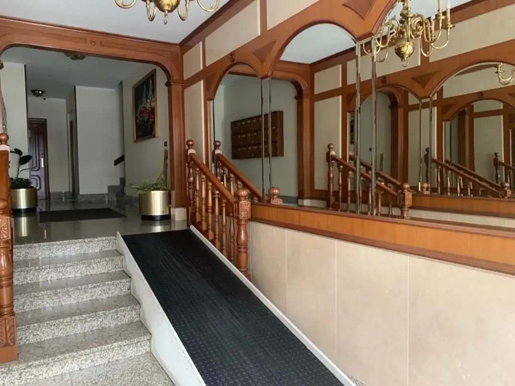 Garage zum Verkauf in Ferrol