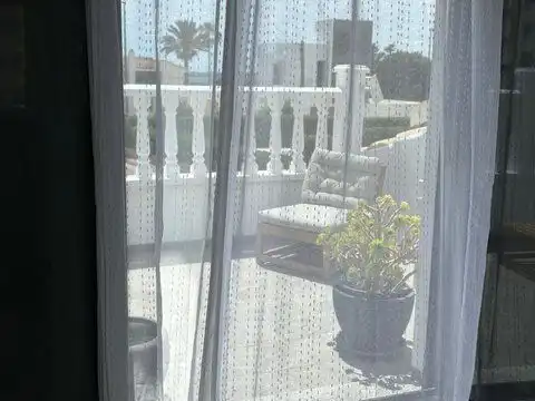 Vista exterior de Casa adosada en venta en Orihuela con Aire acondicionado, Calefacción y Terraza