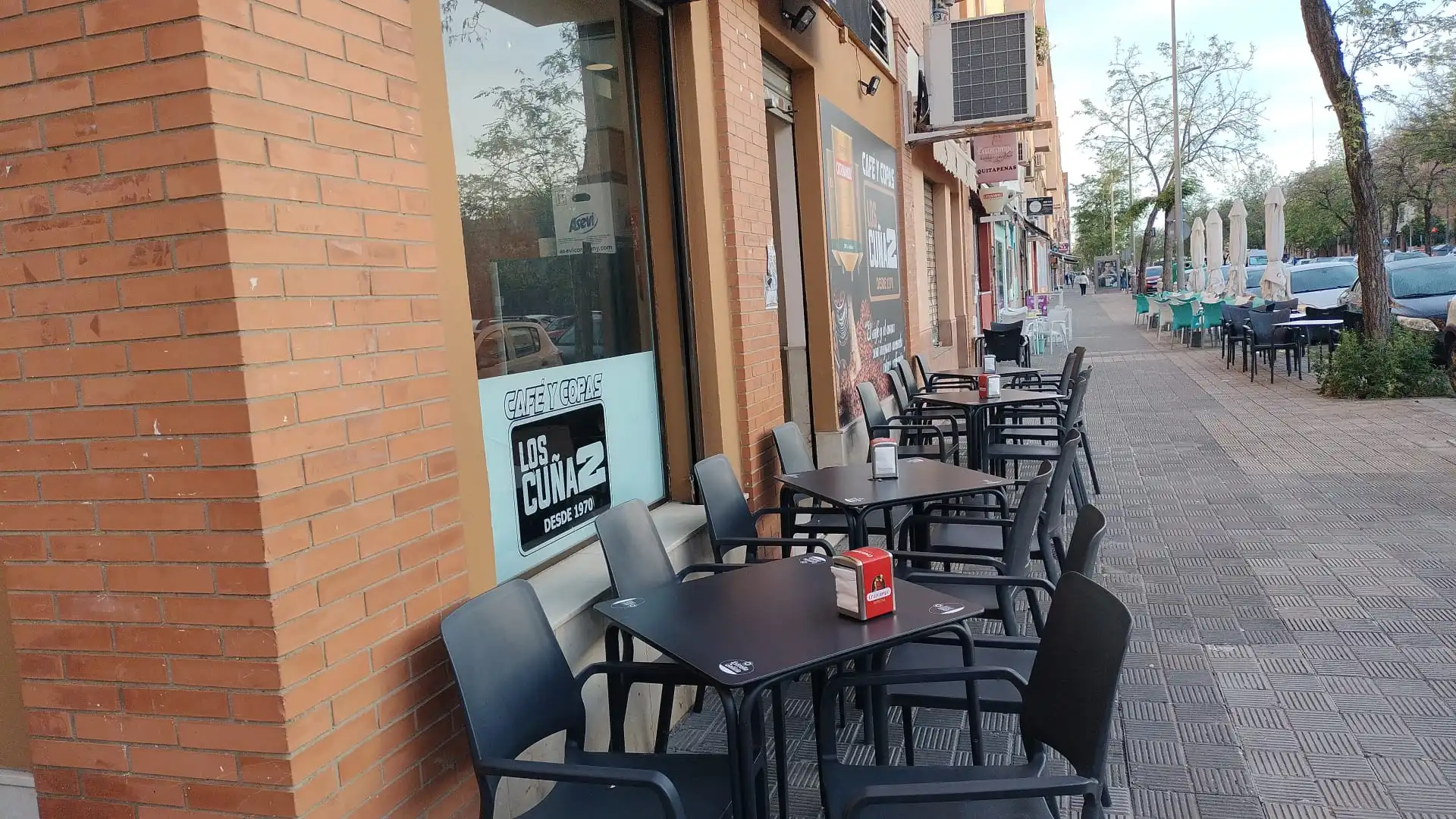 Terrasse von Geschaftsraum zur ubertragung in Sevilla mit Klimaanlage, Heizung und Terrasse