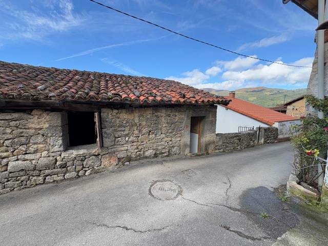 Casa-chalet en Venta en  SERANDI, 2 en Proaza