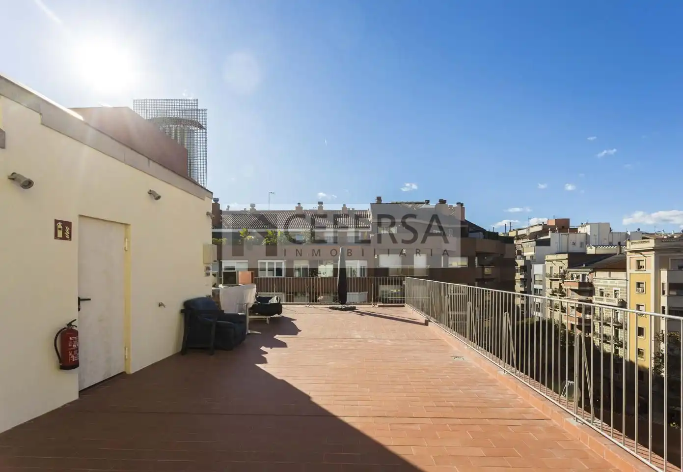 Planta baja en venta en De Sardenya, Sagrada Família