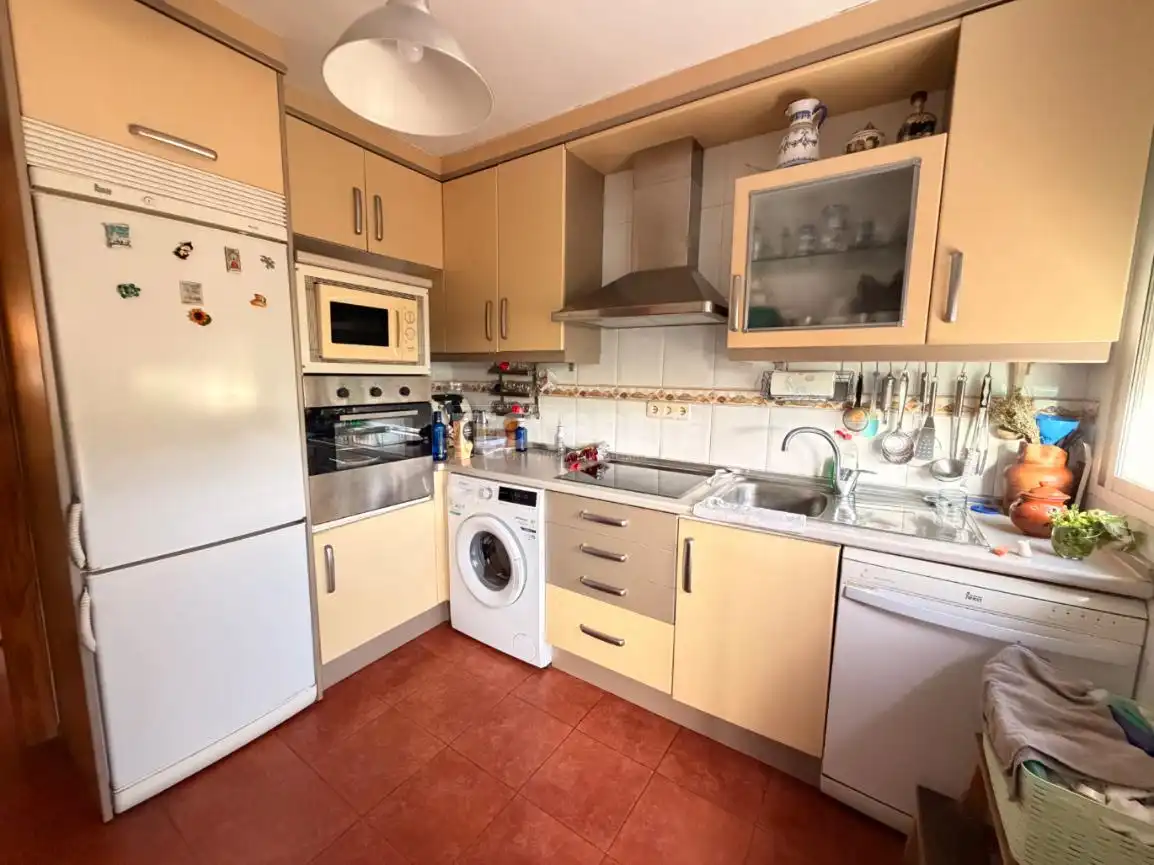 Cocina de Casa adosada en venta en Aldeanueva de Barbarroya con Aire acondicionado, Terraza y Amueblado