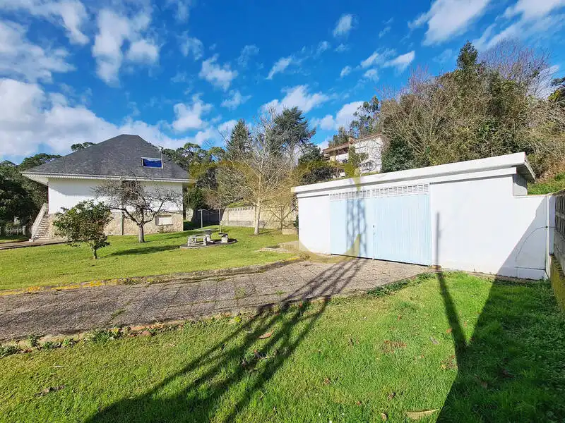 Vista exterior de Casa o xalet en venda en Villaviciosa amb Calefacció, Jardí privat i Terrassa
