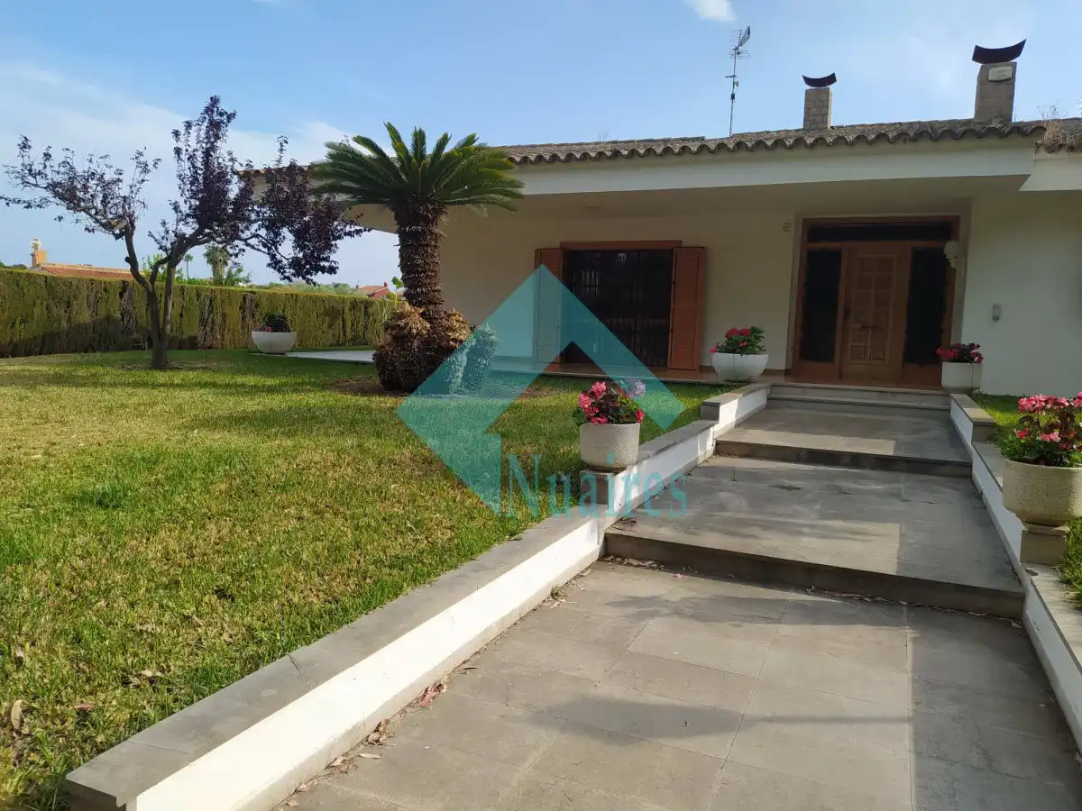 Villa avec piscine à vendre à El Grao