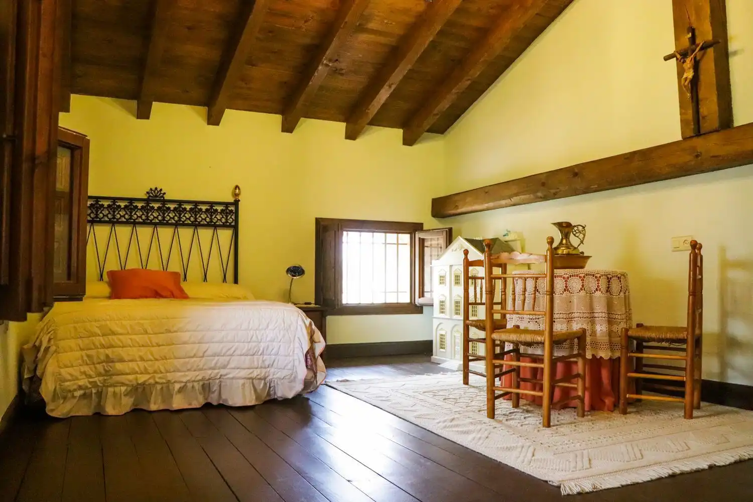 Dormitori de Finca rústica en venda en Jarandilla de la Vera amb Aire condicionat, Calefacció i Jardí privat