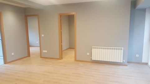 Foto 2 de Piso en venta en Calle Vives, 10, Cuatro de Marzo, Valladolid Capital