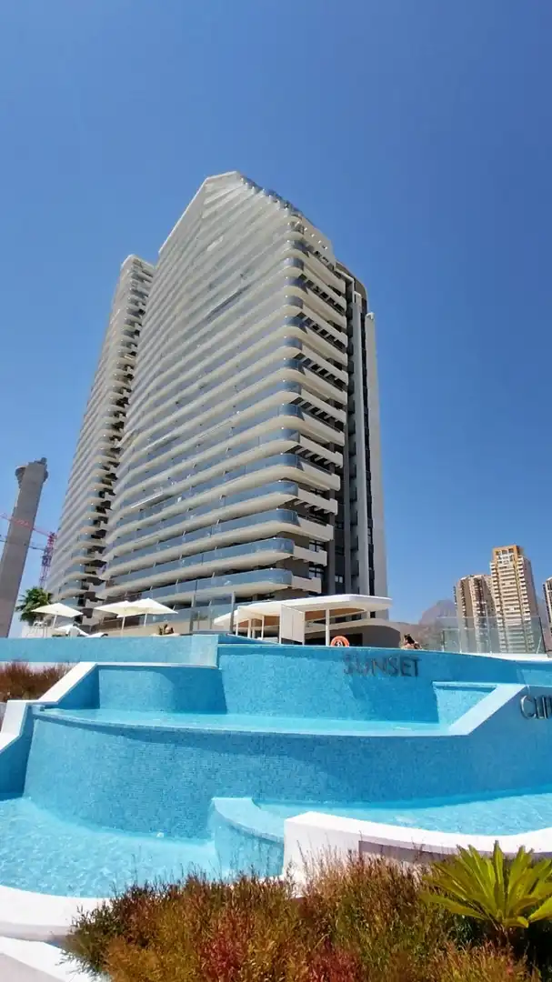 Vista exterior de Ático en venta en Benidorm con Aire acondicionado, Calefacción y Terraza