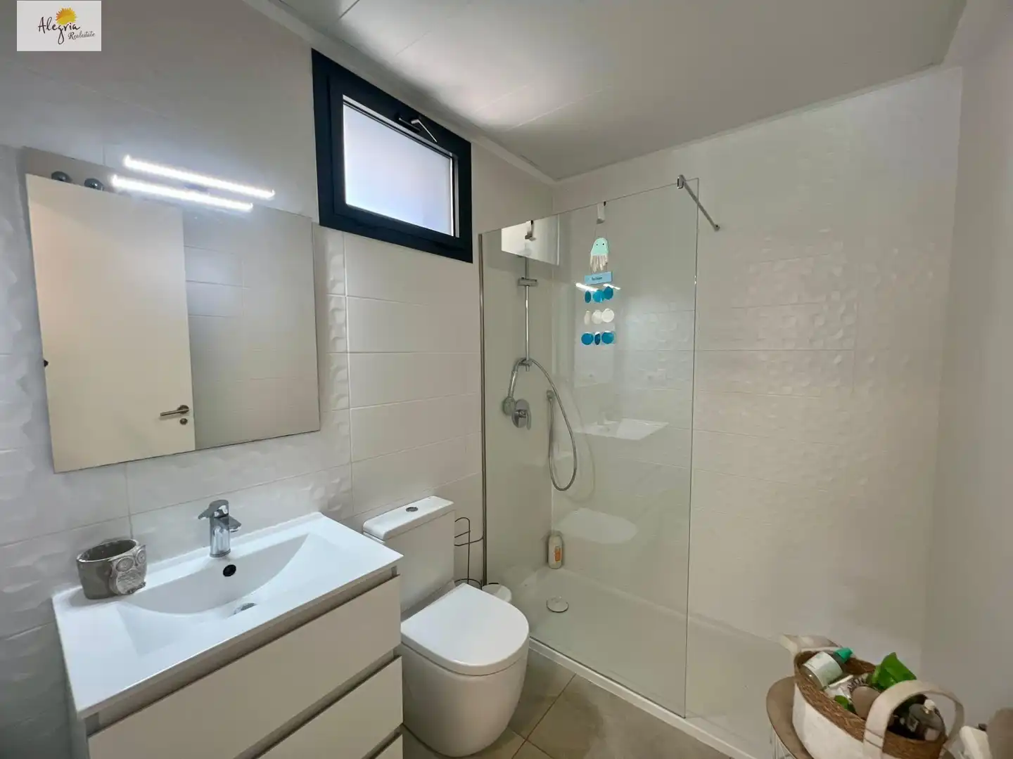 Bathroom of Houses for sale in Bétera  with Air Conditioner, Heating and Private garden