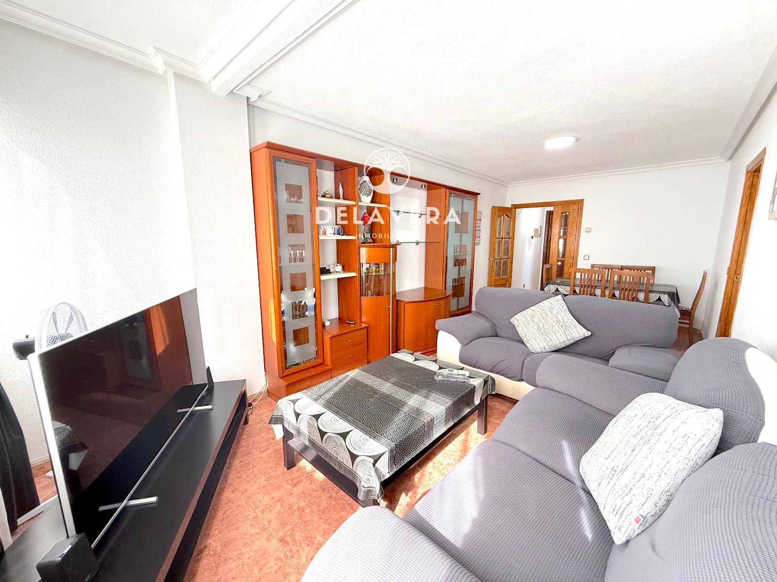 Living room of Flat for sale in Fuenlabrada  with Air Conditioner, Heating and Terrace