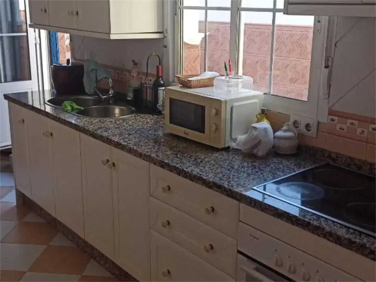 Cuina de Casa adosada en venda en Valverde de Llerena amb Moblat i Balcó