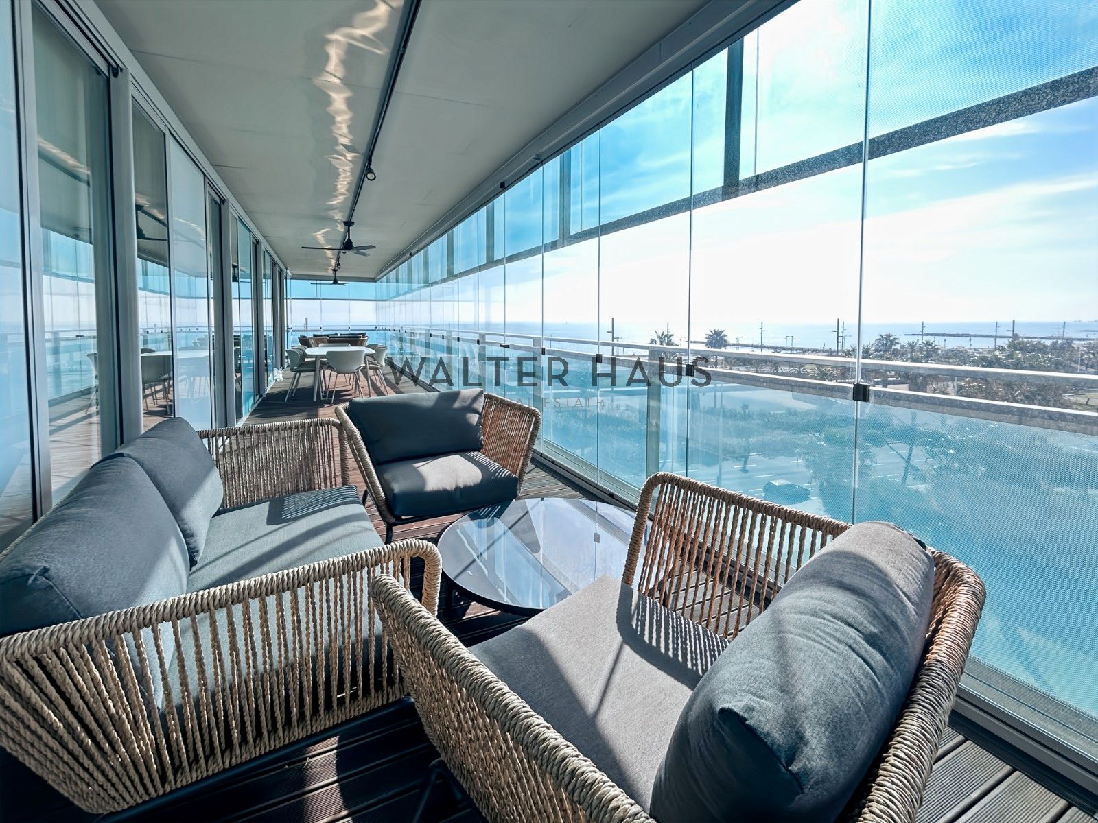 Terrace of Flat to rent in  Barcelona Capital  with Air Conditioner, Heating and Parquet flooring