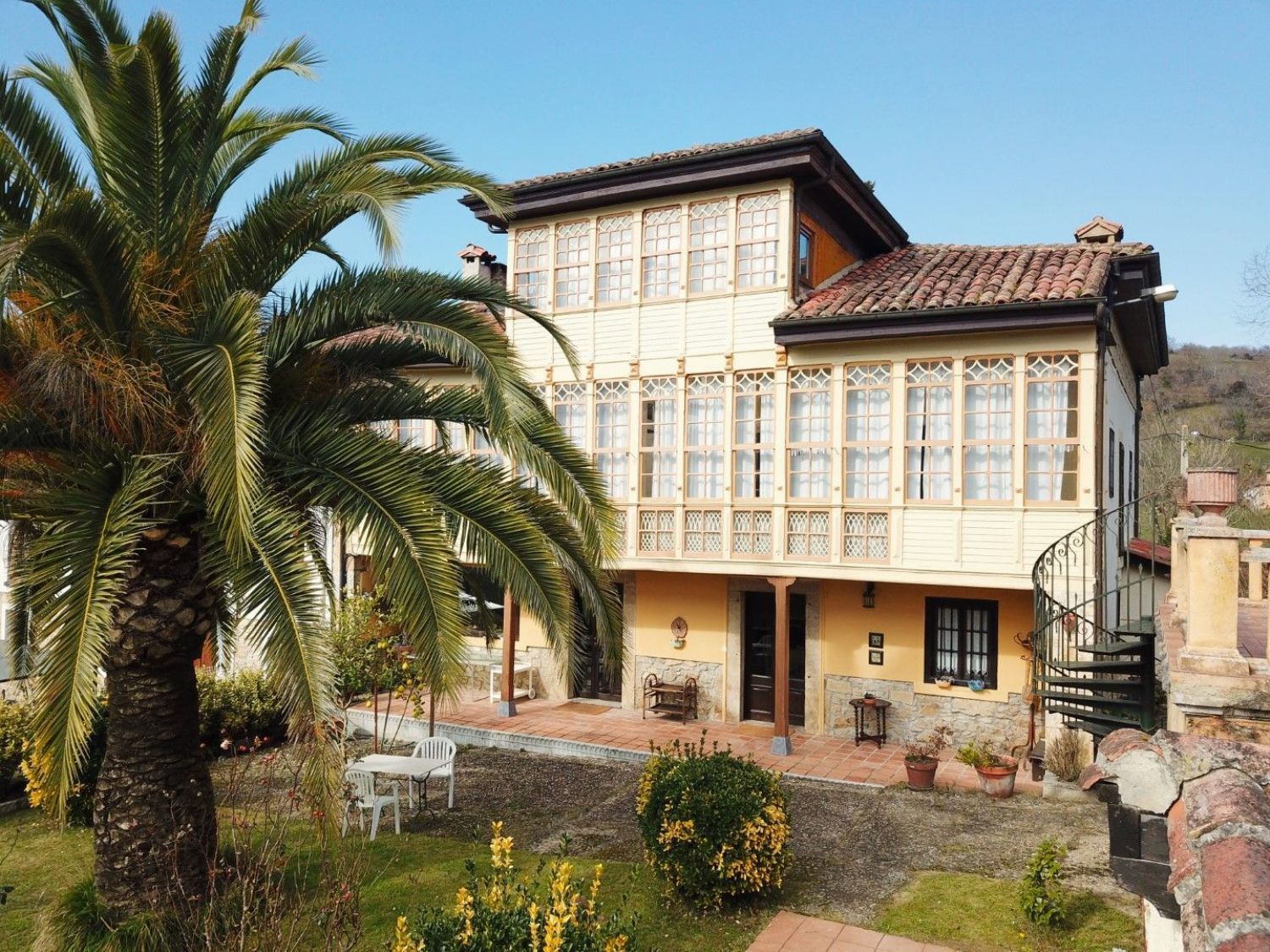 Exterior view of Single-family semi-detached for sale in Piloña  with Heating, Private garden and Parquet flooring