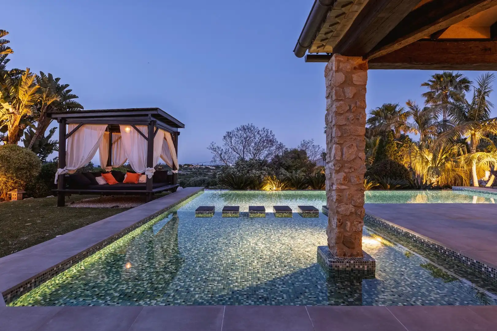 Piscina de Casa o chalet en venta en Beniarbeig con Aire acondicionado, Calefacción y Jardín privado