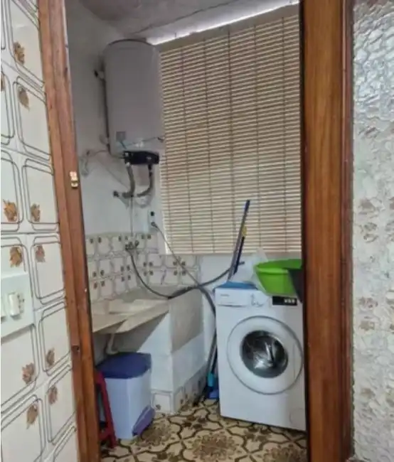 Baño de Piso en venta en La Pobla Llarga con Horno y Balcón