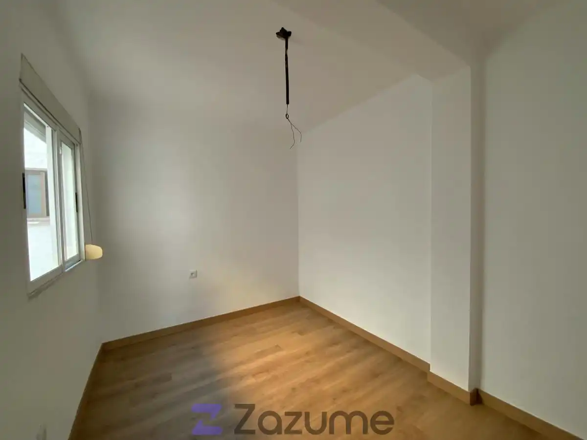 Flat with terrace to rent in Carrer Constitució