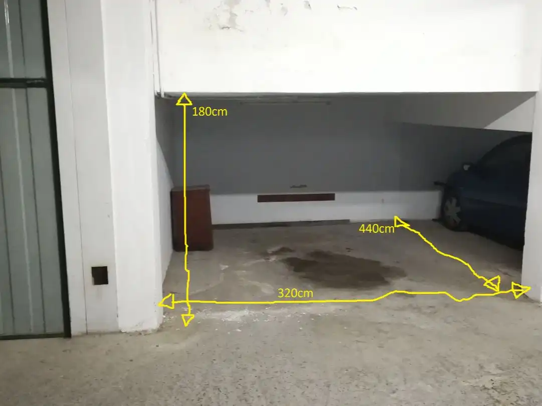 Parking to rent in Bidezabal 10